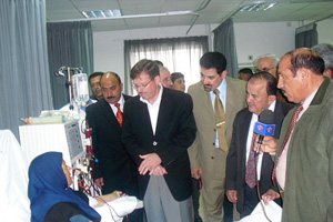 وزير الصحة يتفقد الخدمات الطبية في لواء الكورة وزير الصحة يتفقد الخدمات الطبية في لواء الكورة