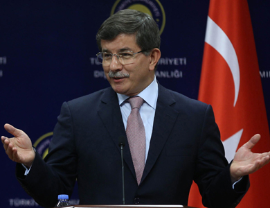 داود أوغلو: الشعب السوري وقع بين مطرقة النظام وسندان الجماعات الإرهابية