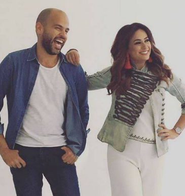 بالفيديو - هند صبري تغني وترقص بطريقة مجنونة.. شاهدوا ماذا فعلت مع "أبو" بالفيديو - هند صبري تغني وترقص بطريقة مجنونة.. شاهدوا ماذا فعلت مع "أبو"