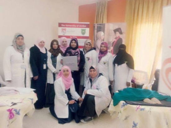"تمريض الأردنية" تنفذ يوم صحي مجاني توعوي في منطقة زيزيا والجيزة