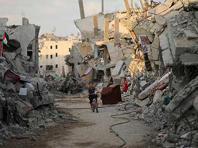 روبرت سيري: 25 ألف فلسطيني يبدأون الأسبوع المقبل ترميم بيوتهم في غزة روبرت سيري: 25 ألف فلسطيني يبدأون الأسبوع المقبل ترميم بيوتهم في غزة