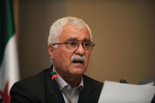 صبرا: 1300 قتيل بهجمات "الكيماوي" في دمشق صبرا: 1300 قتيل بهجمات "الكيماوي" في دمشق