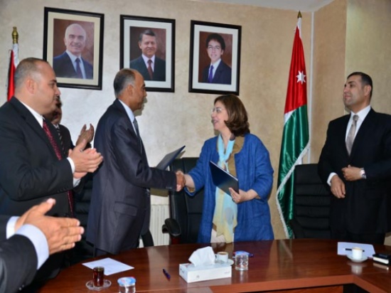 اتفاقية تعاون بين وزارة التنمية وسلطة البتراء