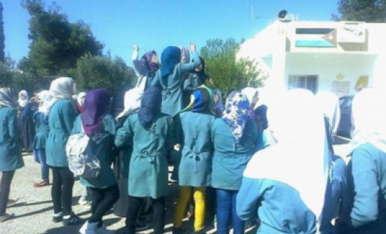 معلمات يطالبن بتطبيق حد الاجور الادنى بجميع المدارس الخاصة باربد