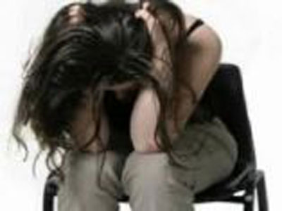 امرأة تعرض طفلا للبيع بـخمسة آلاف جنيه امرأة تعرض طفلا للبيع بـخمسة آلاف جنيه