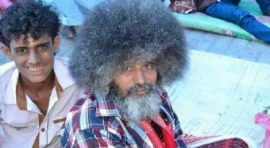 يمني أقسم بالله قبل 20 عاماً ألا يحلق شعره إلا بـ تحرير الجنوب يمني أقسم بالله قبل 20 عاماً ألا يحلق شعره إلا بـ تحرير الجنوب