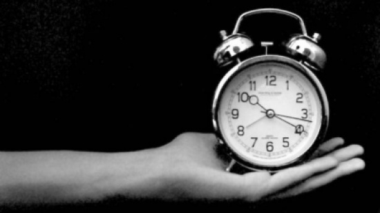 منبه "عجيب" ظل يرنُ طيلة 13 عاما