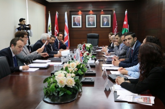 وفد بريطاني يزور جامعة الشرق الأوسط