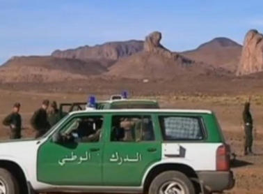 قتيل وجرحى بمواجهات جديدة في الجزائر قتيل وجرحى بمواجهات جديدة في الجزائر