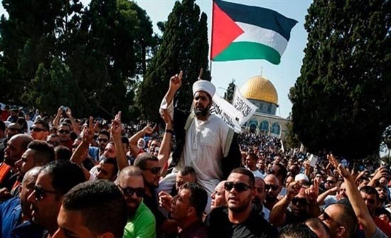 الكنيست يصادق على قانون طرد الفلسطينيين من القدس