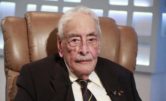 الموت يغيب الفنان جميل راتب عن 92 عاماً الموت يغيب الفنان جميل راتب عن 92 عاماً