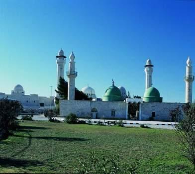 اجتماع للائمة والمؤذنين بالمزار الجنوبي اجتماع للائمة والمؤذنين بالمزار الجنوبي