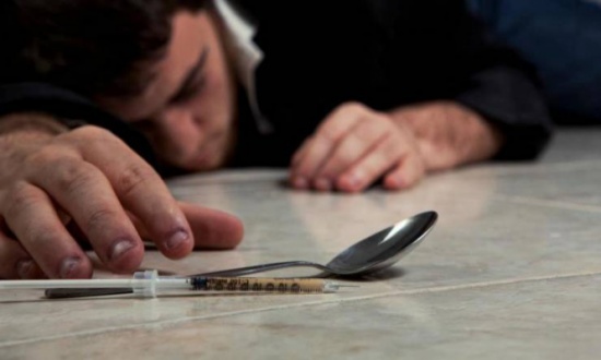 لن تصدق ما هو أغرب أنواع الادمان في باكستان؟!