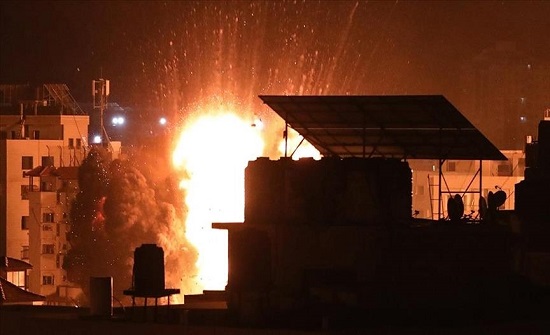 جيش الإحتلال يعلن استهداف منازل قادة بـ"حماس" في غزة جيش الإحتلال يعلن استهداف منازل قادة بـ"حماس" في غزة