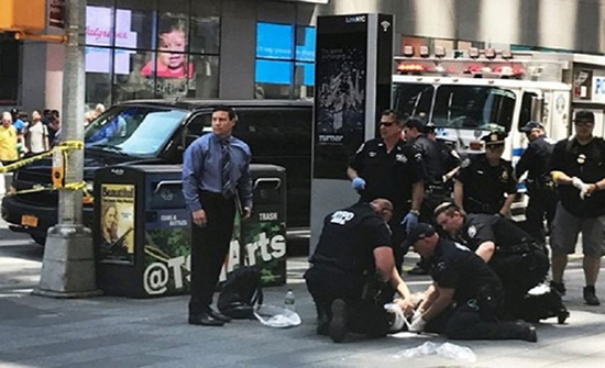 شاهد بالفيديو ..لحظات الهروب والرعب من عملية الدهس وسط برشلونة