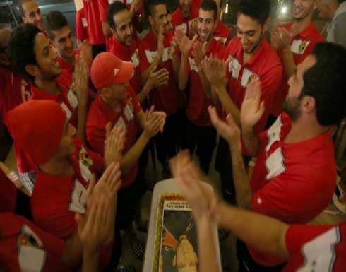 منتخب النشامى يحتفل بعيد ميلاد بهاء عبد الرحمن منتخب النشامى يحتفل بعيد ميلاد بهاء عبد الرحمن