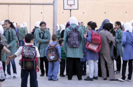 أولياء أمور يطالبون نموذجية اليرموك بعدم إلزامهم بشراء الزي والمناهج منها