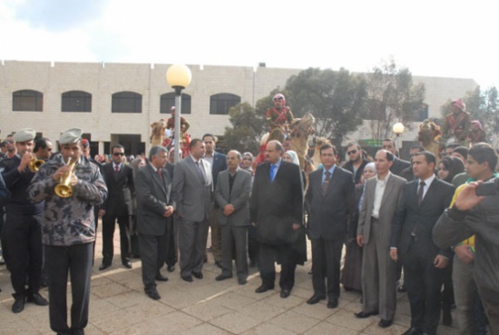 الجامعة الهاشمية تحتفل بعيد ميلاد الملك