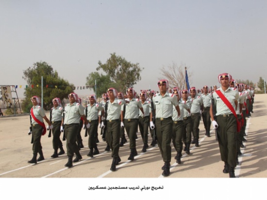 تخريج دورتي تدريب مستجدين عسكريين تخريج دورتي تدريب مستجدين عسكريين