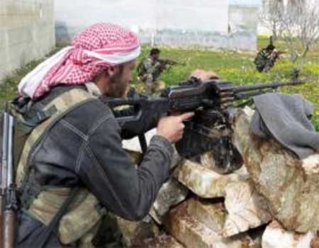 اندلاع معارك عنيفة على الحدود بين سوريا ولبنان اندلاع معارك عنيفة على الحدود بين سوريا ولبنان