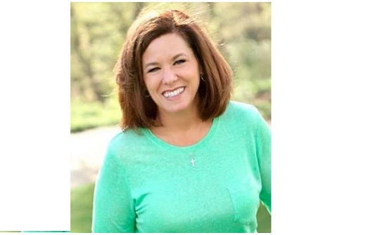 "ماتت من الضحك".. سيدة تفقد حياتها بطريقة غير متوقعة!