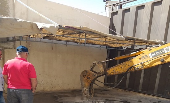 المياه تضبط اعتداءات كبيرة في وادي السير وتوقيف شخص وضبط صهريج المياه تضبط اعتداءات كبيرة في وادي السير وتوقيف شخص وضبط صهريج