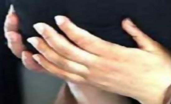 صرخة زوجة.. بعد 6 أشهر اكتشفت أنها "التاسعة" صرخة زوجة.. بعد 6 أشهر اكتشفت أنها "التاسعة"