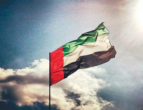 الإمارات تنفي فرض ضريبة على الدخل الإمارات تنفي فرض ضريبة على الدخل