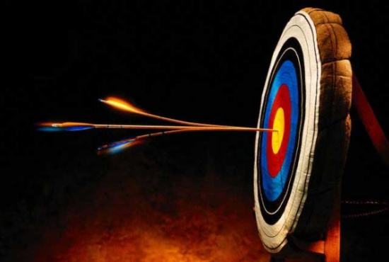 تلميذ يقتل مدرسة بسهم في برشلونة الإسبانية