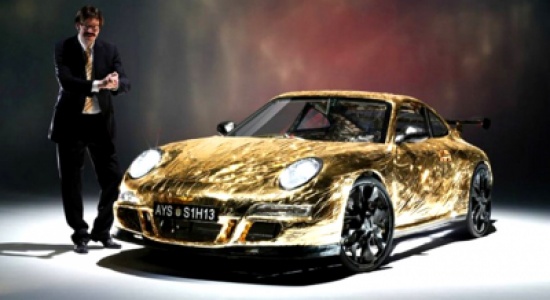 نمساوي يصنع سيارة بورش "هوائية" ويقودها