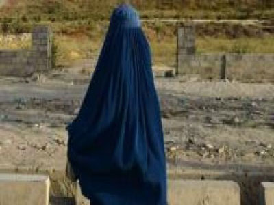 غضب من زوجته فادعى أنها انضمت الى “المجاهدات” في ليبيا