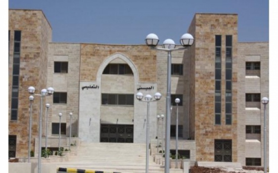 دورة إسعافات اولية في جامعة عجلون الوطنية