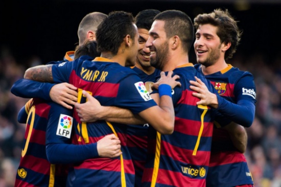 صور وفيديو..ميسي يقود برشلونة للفوز على غرناطة برباعية نظيفة صور وفيديو..ميسي يقود برشلونة للفوز على غرناطة برباعية نظيفة