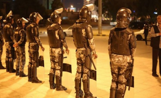 عجلون: "الغاز المسيل" لفض مشاجرة بالأسلحة في كفرنجة عجلون: "الغاز المسيل" لفض مشاجرة بالأسلحة في كفرنجة
