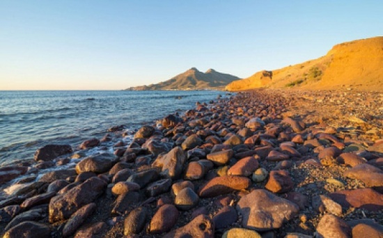 صور: لماذا يُعد شهر مايو هو الأفضل للسفر؟