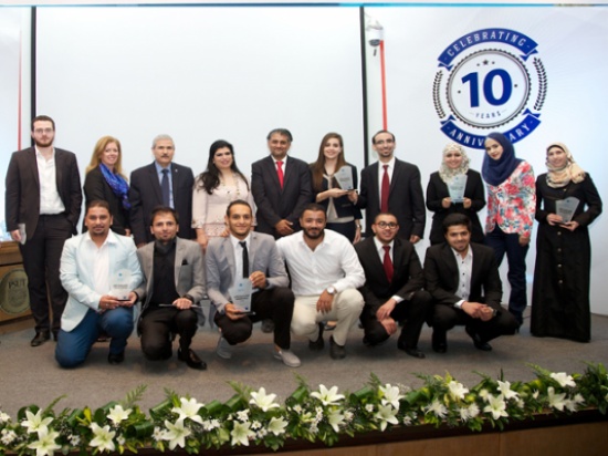 الأميرة سمية تكرم الفائزين بجائزة الملكة رانيا الوطنية للريادة 2015