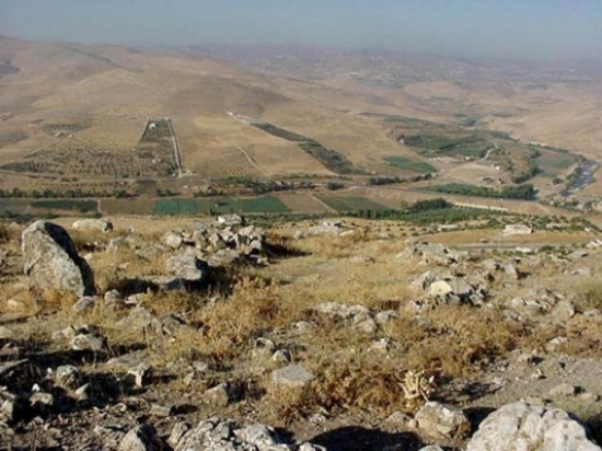 بعثة اثار اسبانية تستكشف ملامح العصر البرونزي قي منطقة جبل المطوق