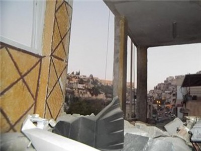 هدم منزل فلسطيني متهم بدهس إسرائيليين في القدس هدم منزل فلسطيني متهم بدهس إسرائيليين في القدس