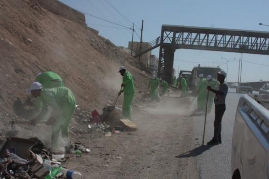 الامانة تنفذ حملة بيئية على مداخل عمان من جهة الزرقاء والرصيفة