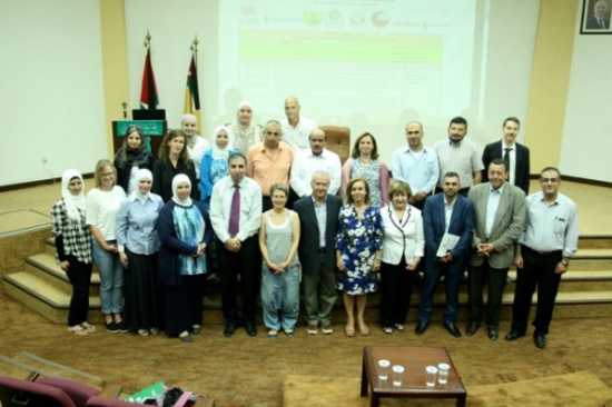 " الأردنية " تعتزم إنشاء مركز للدراسات متعددة الإختصاصات " الأردنية " تعتزم إنشاء مركز للدراسات متعددة الإختصاصات