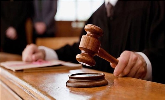 الحبس 6 أشهر لأمين عام وتغريمه 232 ألف دينار الحبس 6 أشهر لأمين عام وتغريمه 232 ألف دينار
