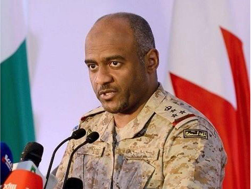 عسيري: قذائف الحوثيين قتلت 375 مدنياً على الحدود مع اليمن