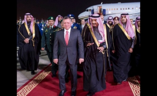 الملك يصل الرياض الملك يصل الرياض