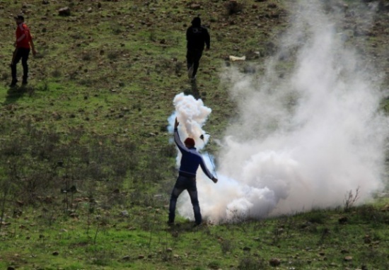 استشهاد طفل وإصابة ثلاثة بانفجار جسم مشبوه في غزة استشهاد طفل وإصابة ثلاثة بانفجار جسم مشبوه في غزة