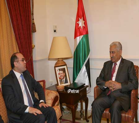 رئيس الوزراء يستقبل وفدا اقتصاديا تركيا