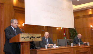 رئيس الخدمة المدنية يؤكد ضعف اشغال الوظائف رئيس الخدمة المدنية يؤكد ضعف اشغال الوظائف