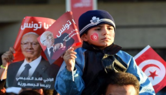 فرصة أخيرة لإنقاذ "النداء": إبعاد السبسي الابن وقيادة مؤقتة