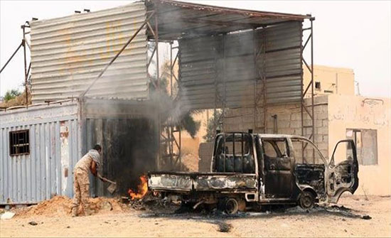 ليبيا.. انفجار مخزن ذخيرة بمقر كتيبة في سرت