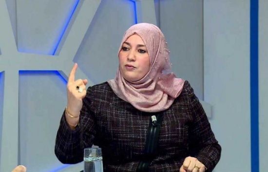 بعد أن هددت ابنتها بالقتل ان تحدثت الامازيغية… نعيمة لغليمي صالحي تدّعي انها من سلالة الرسول! بعد أن هددت ابنتها بالقتل ان تحدثت الامازيغية… نعيمة لغليمي صالحي تدّعي انها من سلالة الرسول!