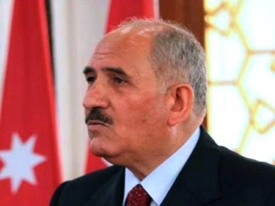 الذنيبات يوعز ببناء مدرسة جديدة للصم في العقبة